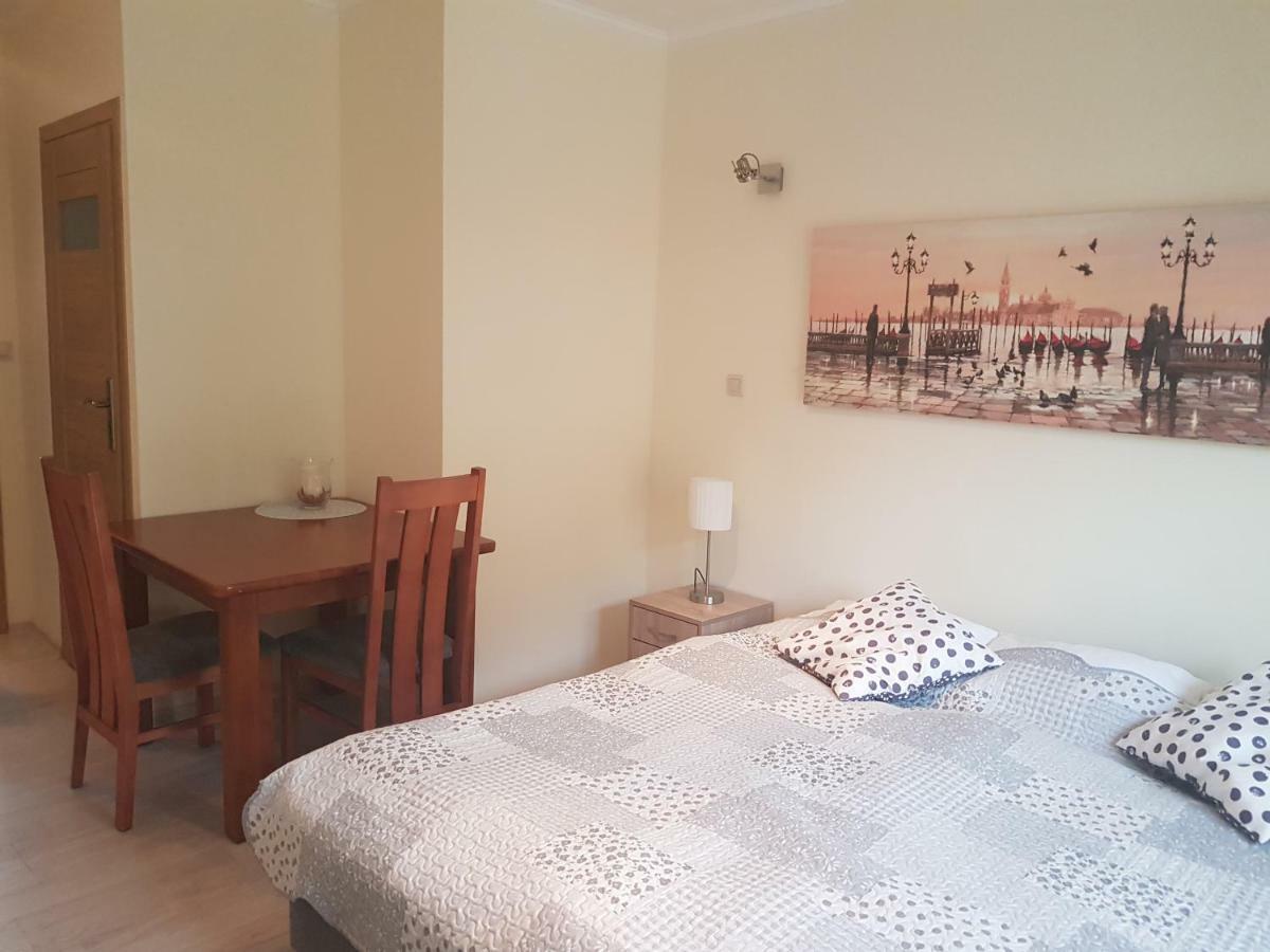 Syrenka Apartamenty อุสตกา ภายนอก รูปภาพ